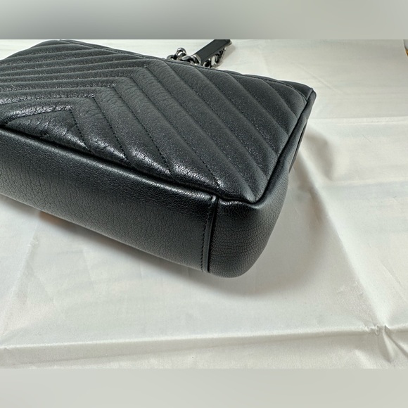YSL College Medium Black in Quilted Leather Silver Hardware Used - Picture 6 of 16